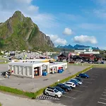 Ξενοδοχείο Marina Lofoten 3*