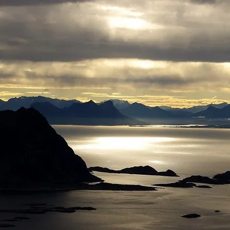 Marina Lofoten 3* 스볼베르