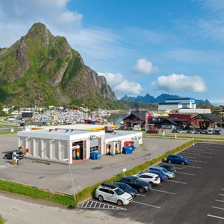 호텔 Marina Lofoten 3*