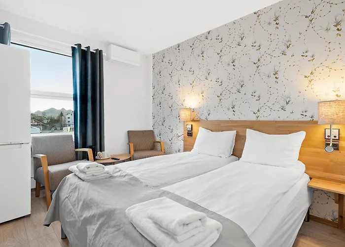 Marina Lofoten Свольвер